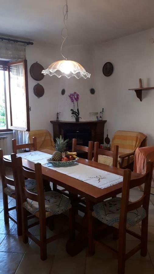 Villa Casa Ferdani Lunigiana Terrarossa  Exterior foto